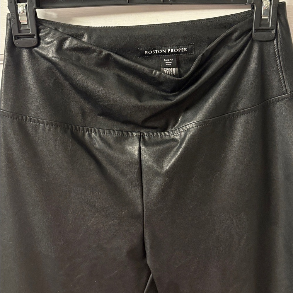 Boston Proper Black‎ Leatherette Pants XS - Picture 2 of 14